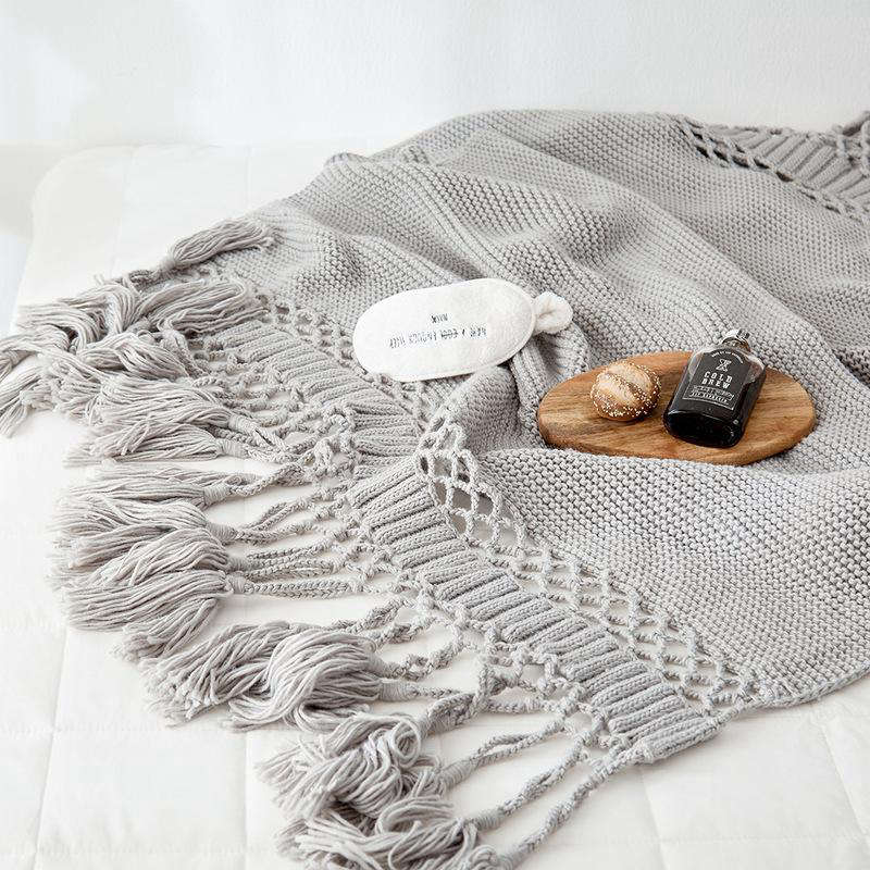 Plaids PompomCocooning tricotés main | Bambou Calme